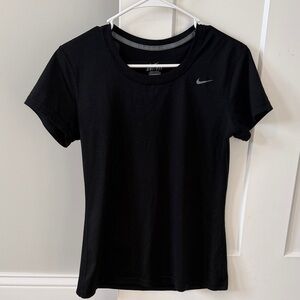Nike Women's Black Short Sleeve Tee Dri Fit small